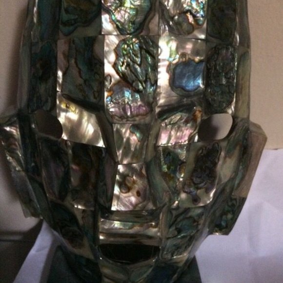 Abalone Pearl Tabletop Mask Decoration - Picture 1 of 1